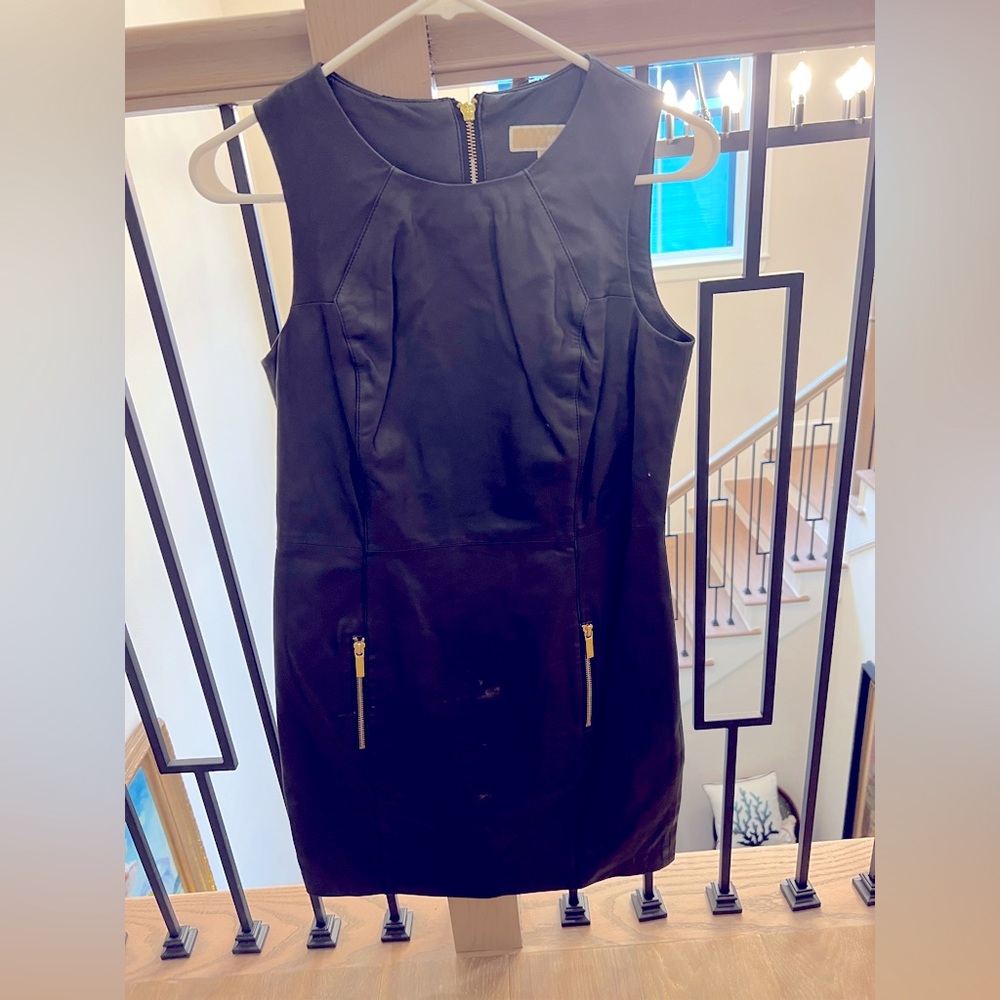 Michael Kors Size 4 like new